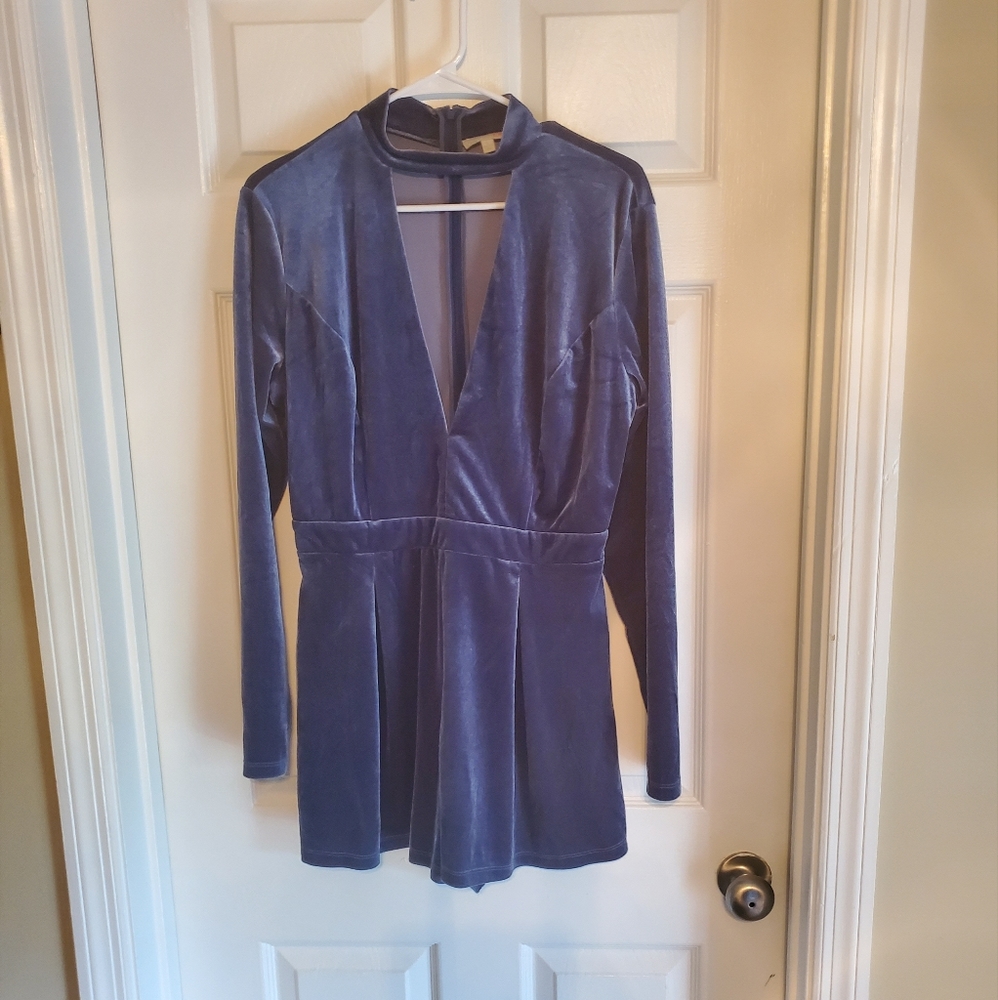 Large;blue